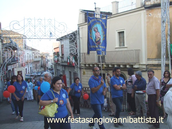 26/06/2016. San Giovanni Montebello. La Confraternita San Giovanni Battista di Montebello in processione.