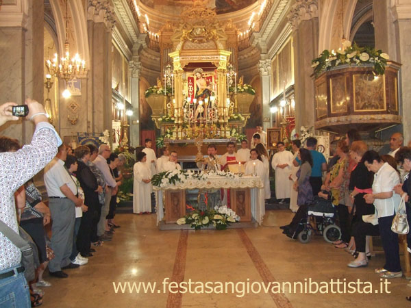 26/06/2016. San Giovanni Montebello. S. Messa celebrata da Don Mario Fresta, Arciprete Parroco della comunità 'Maria SS. della Provvidenza' di Macchia di Giarre (CT).