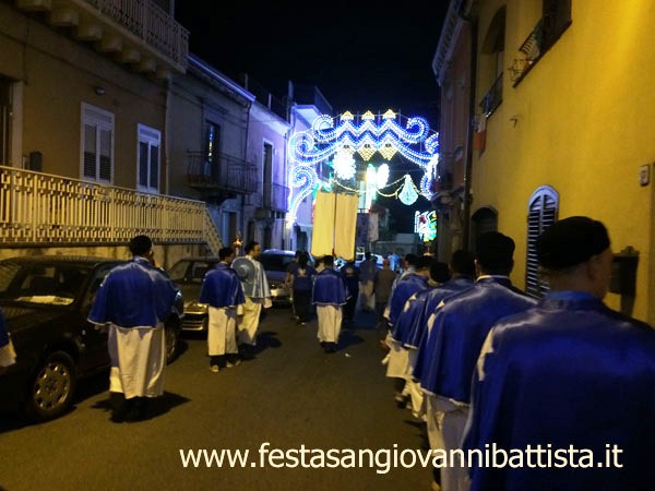 26/06/2016. San Giovanni Montebello. La Confraternita San Giovanni Battista di San Giovanni Galermo in processione per le vie di San Giovanni Montebello.