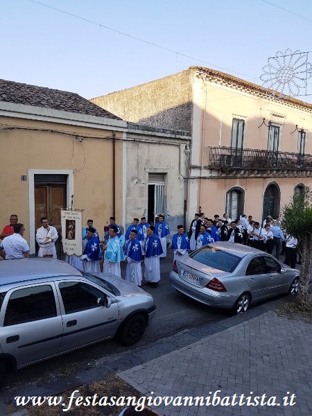 25/06/2017. San Giovanni Montebello. La Confraternita San Giovanni Battista di San Giovanni Galermo in processione per le vie di San Giovanni Montebello.