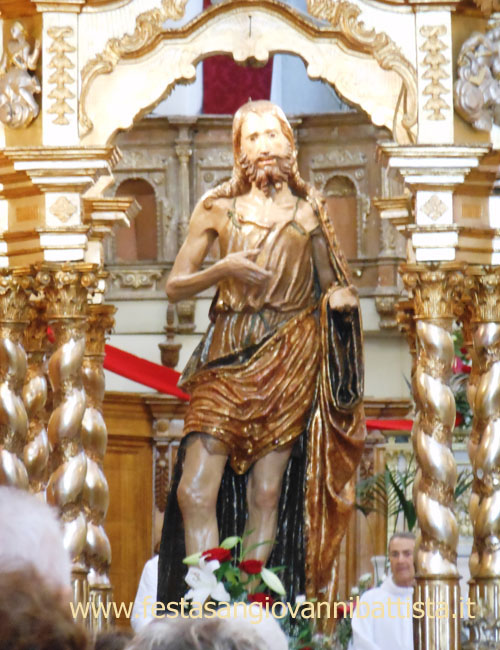 27/08/2017. Particolare della bellissima statua di San Giovanni Battista Patrono di Vizzini.