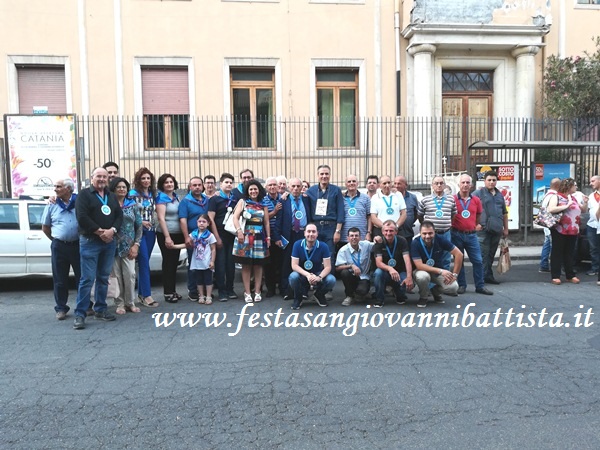 17/06/2018. Acitrezza. La Confraternita San Giovanni Battista di S.G. Galermo assieme ad alcuni membri del Comitato dei Festeggiamenti 2018 di San Giovanni Montebello.