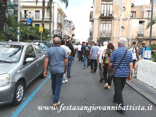 17/06/2018. La Confraternita San Giovanni Battista di San Giovanni Galermo in processione.