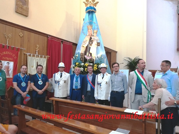 22/07/2018. Foto ricordo davanti alla statua della Madonna del Carmelo di Barriera (CT).