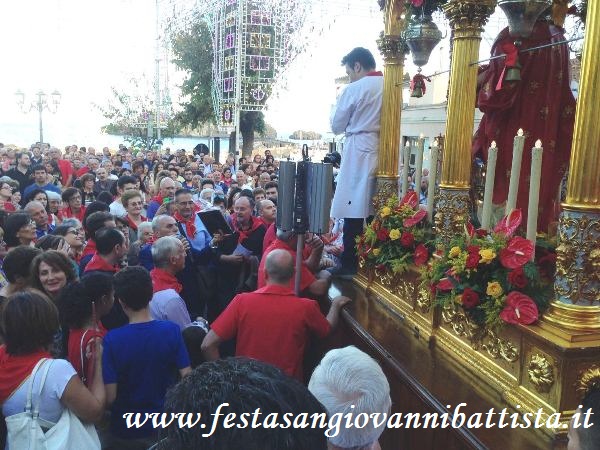 25/06/2018. Scambio di doni tra i Comitati delle due feste di San Giovanni Battista.