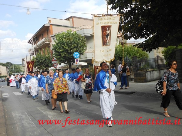 28/08/2018. Gli stendardi delle Confraternite del Battista in processione.