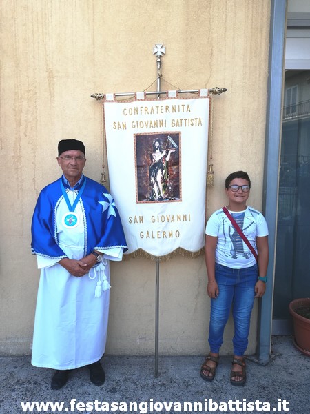 28/08/2019. Alcuni momenti del corteo delle confraternite e comitati verso la Basilica di San Giovanni Battista di Vizzini.