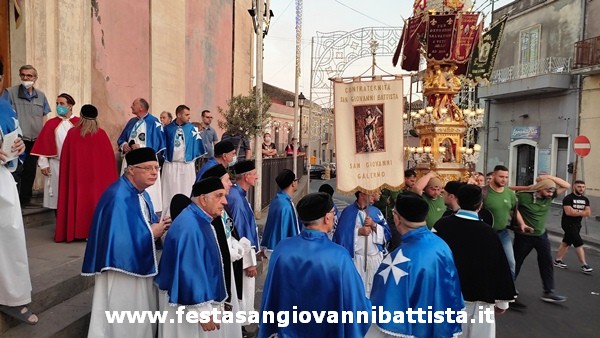 11/06/2022. Alcuni momenti della processione della reliquia di S.Antonio Abate a Gravina di Catania.