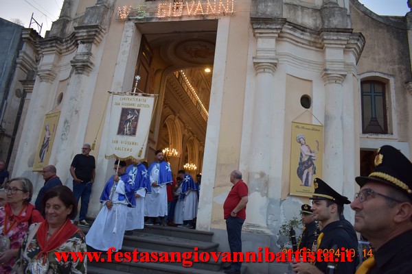 25/06/2024. Alcuni momenti della partecipazione della Confraternita di San Giovanni Battista alla solenne processione in onore del santo patrono a San Giovanni Montebello.