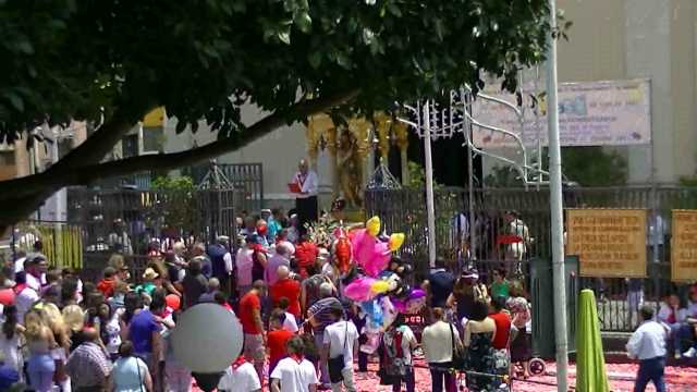 24/06/2016. Ore 12:00. Uscita di Mezzogiorno del Santo Patrono.