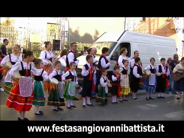24/06/2019. Ore 18:00. Manifestazione degli sbandieratori.