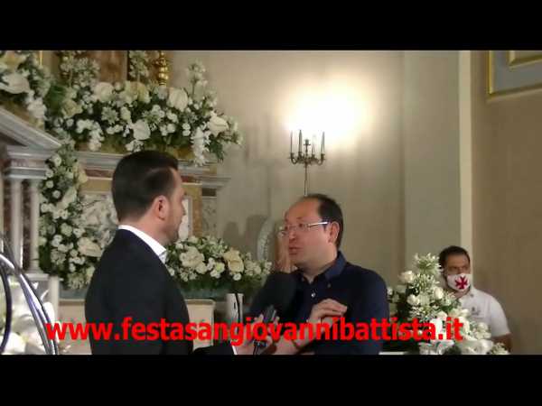 24/06/2020. Ore 5:30. Dario Testa inviato dell'emittente televisiva PRIMA TV intervista l'Ingegner Mauro Rapisarda prima dell'inizio della Santa Messa delle ore 6:00.